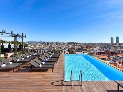 skybar barcelona pool party